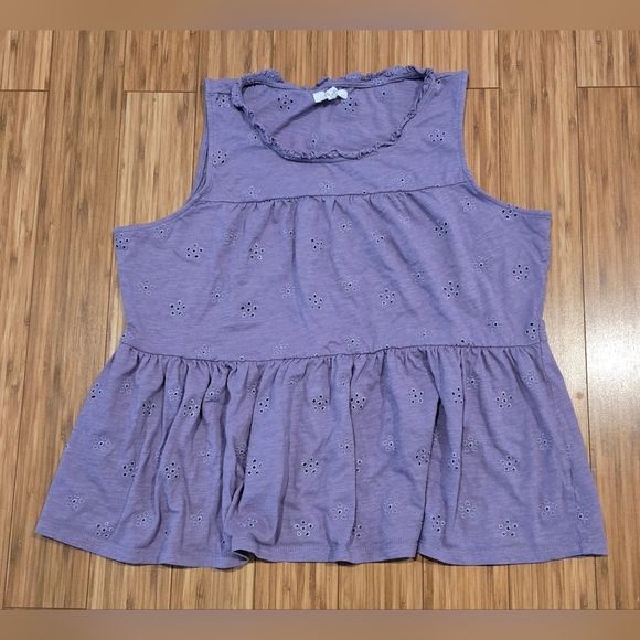 NWOT Maurcies Sleeveless Purple Eyelet Top - Picture 1 of 6